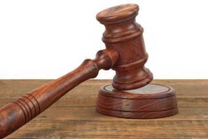 TJDFT condena tabelião a indenizar imobiliária por falha em registro de escritura | Juristas