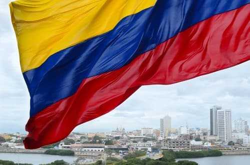 Congresso da Colômbia aprova lei de anistia para as Farc | Juristas