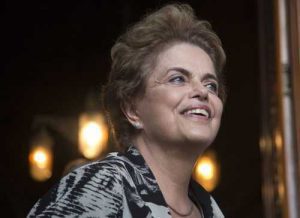 Mulher deve indenizar ex-Presidente Dilma por publicação de fake news no instagram | Juristas