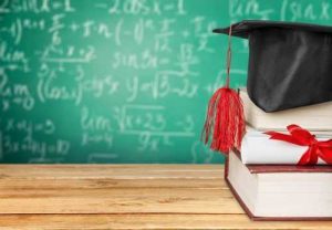 Faculdade não pode reter diploma de aluna por pendências financeiras na biblioteca da instituição | Juristas