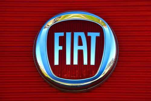 Concessionária FIAT terá de ressarcir cliente por problemas na pintura de veículo
