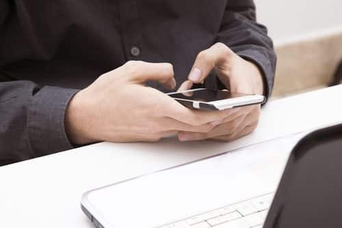 Mensagem em aplicativo de celular serve como prova de rescisão de contrato de corretagem
