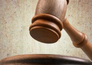 Justiça autoriza desconto de 25% do salário de servidora pública para pagamento de dívida com advogado 1 | Juristas TJMS anula lei que concede descontos a bariátricos