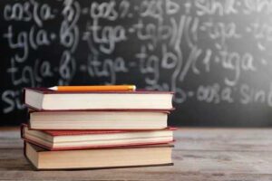 STJ: repercussão de trote universitário com linguagem vulgar não configura dano moral coletivo 1 | Juristas Universitário de Medicina será indenizado por danos morais