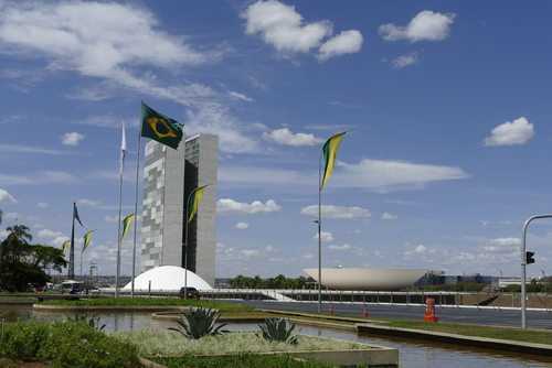 Temer sanciona lei que reestrutura a Empresa Brasil de Comunicação (EBC) | Juristas