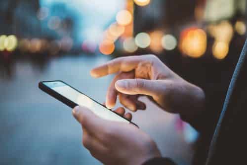Ofensas proferidas por aplicativo de celular geram dever de indenização 