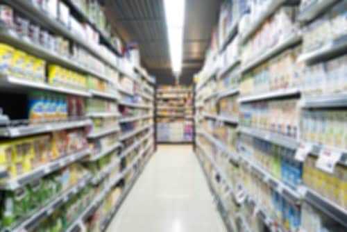 Supermercado é condenado por deixar auxiliar de limpeza trancada durante o serviço