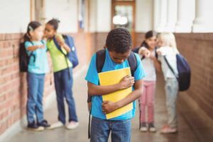 Escola particular é condenada após aluno sofrer bullying em sala de aula | Juristas
