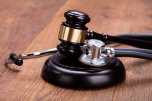 Hospital universitário é condenado a indenizar por erro médico | Juristas