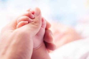 Secretaria de Saúde terá de disponibilizar UTI Neonatal a recém-nascido que sofre de insuficiência respiratória | Juristas