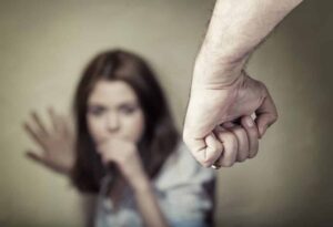 Proteção à Mulher: Marido que agrediu esposa é condenado a três meses de detenção | Juristas