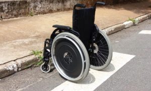 Projeto de lei pode deixar multa por estacionar em vaga de pessoa com deficiência mais cara | Juristas