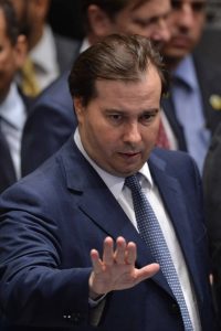 Rodrigo Maia afirma que MP da Reforma Trabalhista poderá caducar