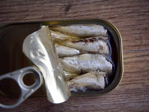 Venda de sardinha em lata 
