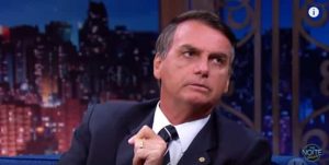 Parlamentares denunciam Bolsonaro por prevaricação e incitação ao crime | Juristas