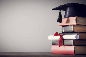 Universidade pública pode cobrar taxa em curso de pós-graduação