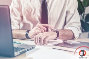 Horas Extras lideram processos trabalhistas e muitas disputas começam com pequenos erros de cálculo 1 | Juristas jornada intersemanal