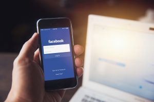 Facebook é multado em US$ 5 bi e deve criar comitê de privacidade