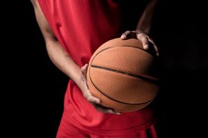 Jogador de basquete não consegue reconhecimento de cláusula compensatória desportiva | Juristas