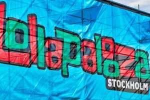 Produtora do Lollapalooza é notificada pelo Procon sobre venda e valores de ingressos | Juristas