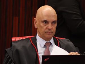 STF atende pedido da PGR e investigação sobre envio de Pix a Bolsonaro é encaminhada à PF | Juristas