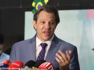 Fernando Haddad anuncia alternativa à desoneração da folha de pagamentos vetada por Lula | Juristas
