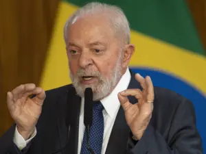 Senadores aprovam Dino e Gonet, indicados de Lula para o STF e PGR | Juristas