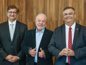 Senadores são nomeados relatores para sabatinas de Dino e Gonet, indicados por Lula ao STF e PGR | Juristas