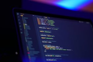 Meta amplia coleta de dados de funcionários para treinar IA e enfrenta questionamentos sobre privacidade 1 | Juristas black flat screen computer monitor