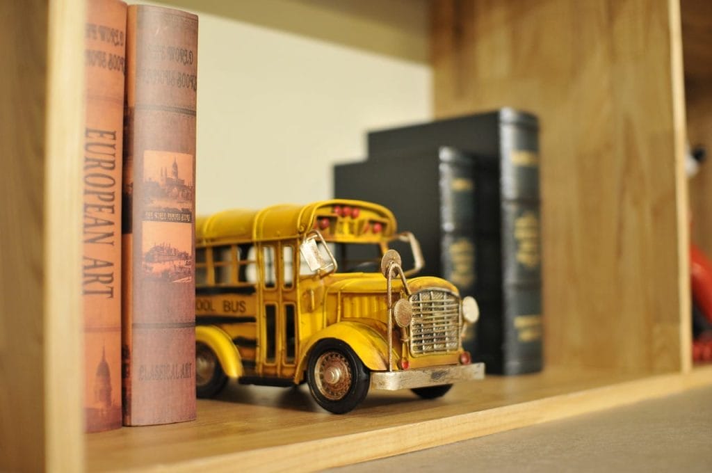 Modelo - Contrato de Transporte Escolar 2 | Juristas toy, bus, school bus