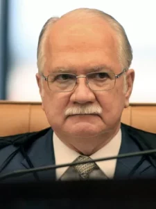 Fachin assume presidência do STF com perfil técnico e foco na valorização do plenário | Juristas